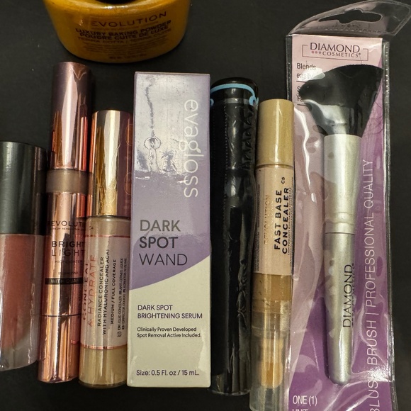 10 pc Makeup Bundle. - Picture 5 of 5